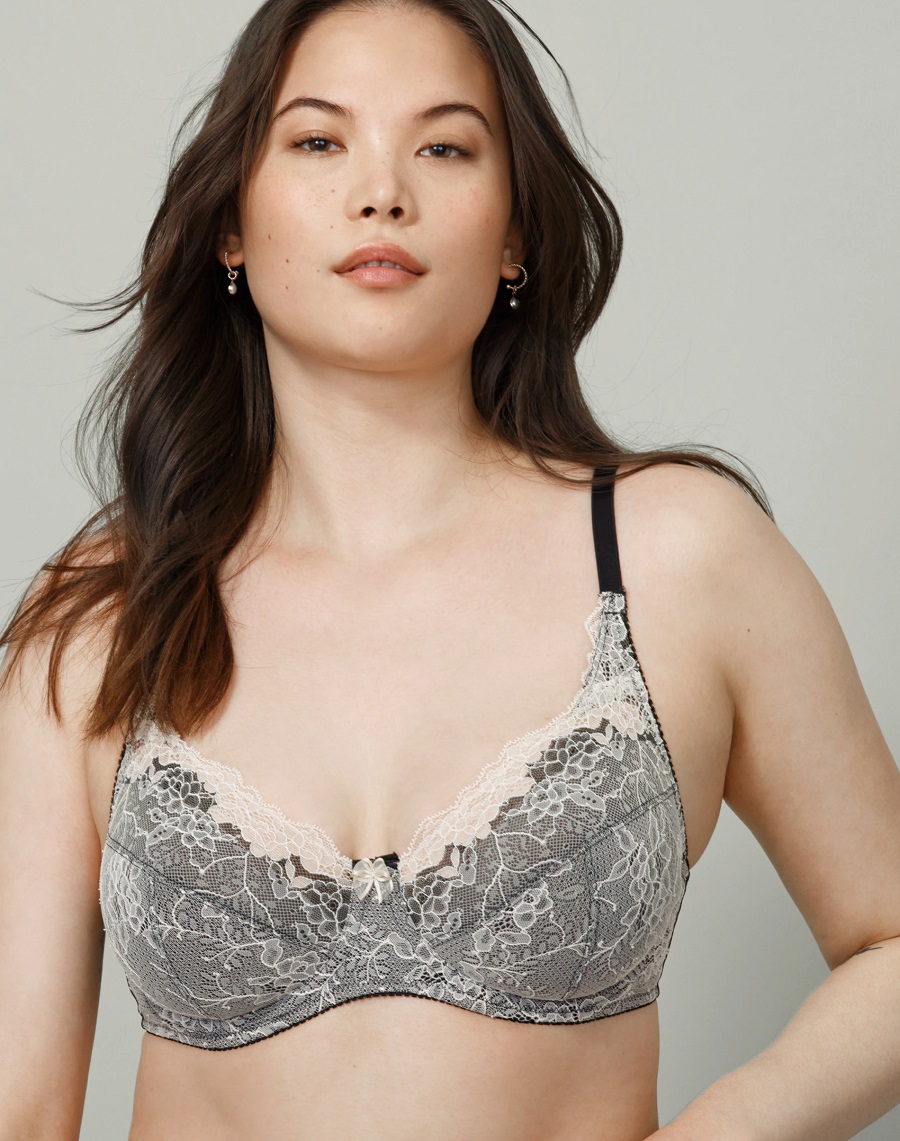 WonderBra Chantilly Lace Underwire Bra in black and ivory size 40C
